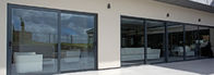 Innenaluminiumschiebetüren mit Glaseinsätzen für Wohnzimmergleitende Glasaluminiumeingangstür mit fliegengitter